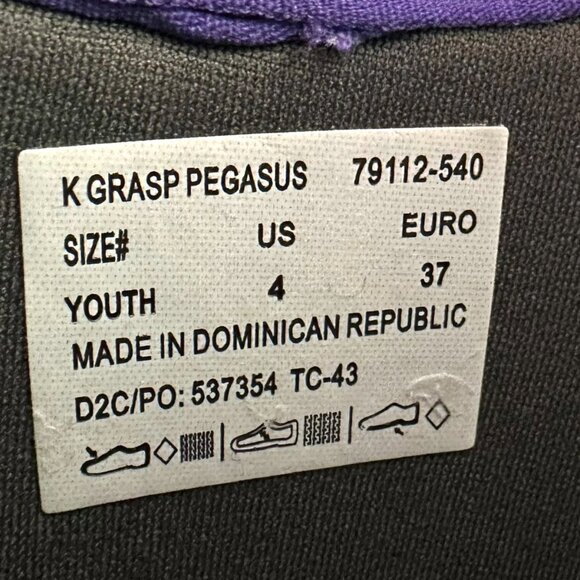BOGS Grasp Pegasus Youth Size 4 Classic Waterproof Snow Boot Purple Unicorn NEW - Picture 10 of 10